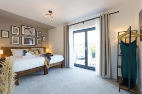 Honeysuckle - 1 Bedroom Luxury Apartment by Mint Stays